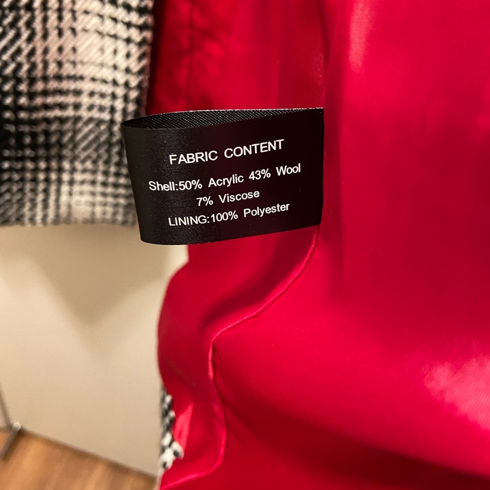 Gallery Women’s Coat. Size S